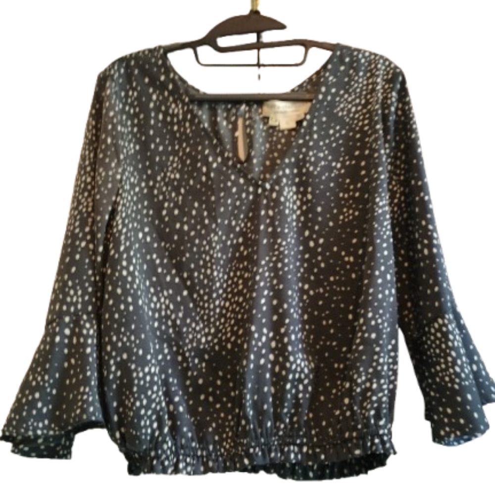 Saltwater Luxe Women's Gray Polka Dot Blouse Bell Sleeves Elasticized Hem Size L